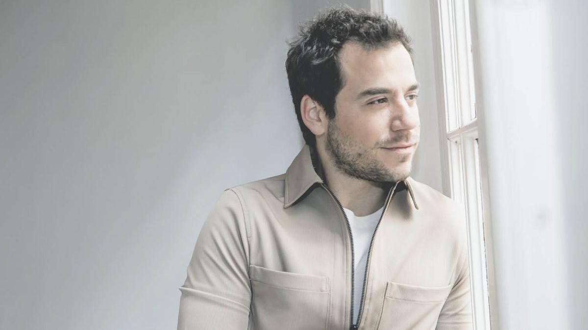 Dente: “El actor debe ser integraly no solo para comedia musical”