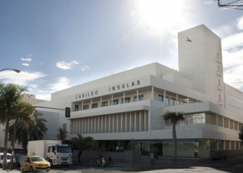 El Cabildo de Gran Canaria en el punto de mira: cinco detenidos, entre ellos el interventor