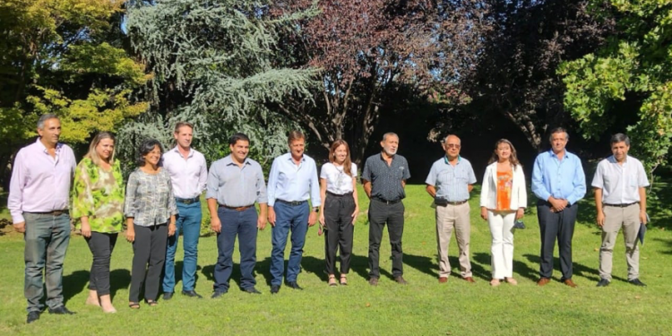 El Intendente de Malargüe logró el apoyo de referentes mendocinos en favor de Portezuelo