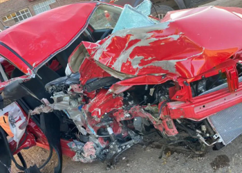 Entró borracho a una concesionaria, robó un auto y chocó a las cinco cuadras