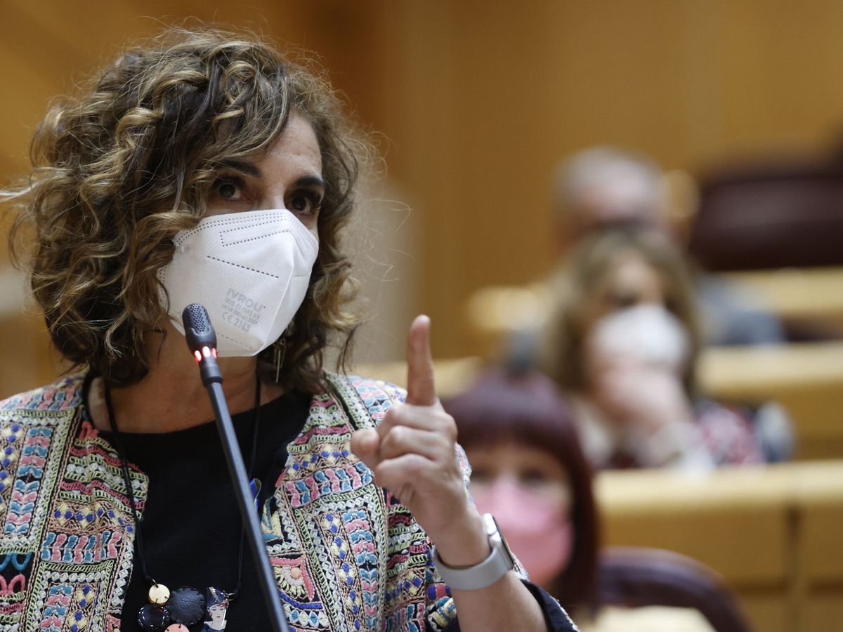 Foto: La ministra de Hacienda, María Jesús Montero, en el Senado. (EFE/Mariscal)
