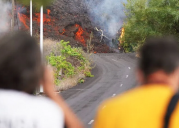 Los vecinos ganan: Se buscará el consenso para la nueva carretera que conecte las coladas del volcán