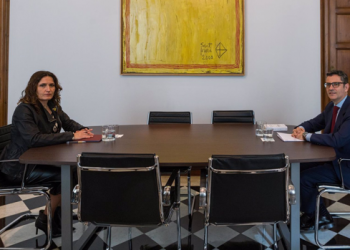 Vilagrà recibe a Bolaños fríamente y con muestras evidentes del malestar independentista por el espionaje