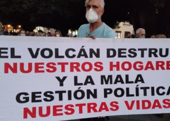De alquiler y sin contrato: la precariedad persigue a los afectados por el volcán