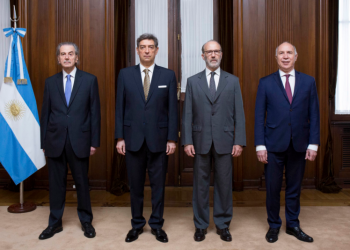 El Frente de Todos arrincona a la Corte: quiere que los supremos expongan en el Senado