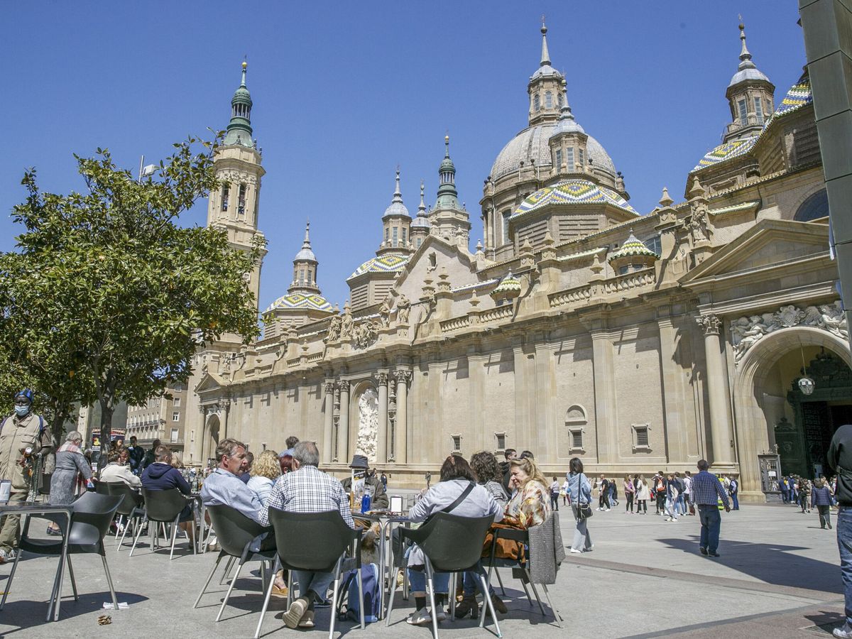 Foto: El turismo tiró del empleo durante la Semana Santa. (Efe/Javier Cebollada)