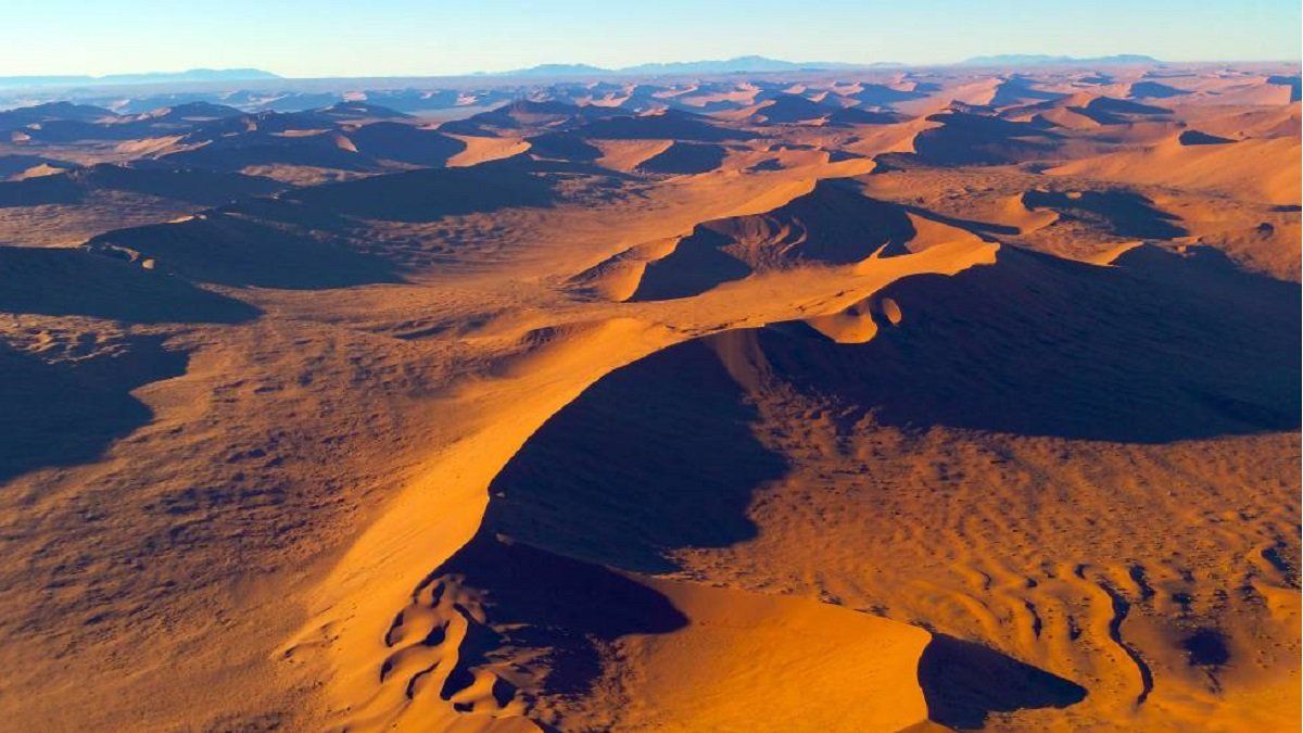 El país del mundo donde el desierto prácticamente choca contra el mar