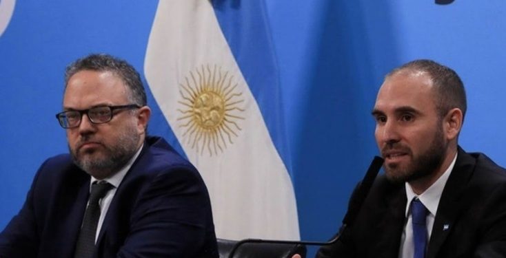 En medio de la grieta, los ministros más golpeados buscan apoyo de grupos norteamericanos