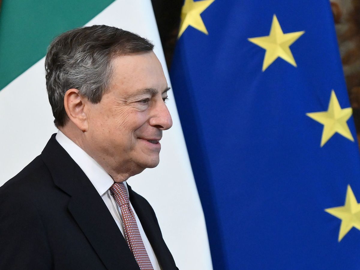 Johnson impone un hachazo del 25% a las petroleras para ayudar a los hogares frente a la inflación