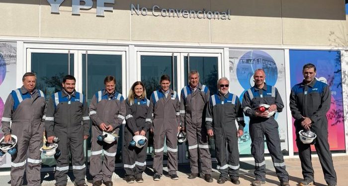 Junto al CEO de YPF, Suarez anunció la perforación de los primeros pozos de crudo no convencional en Malargüe