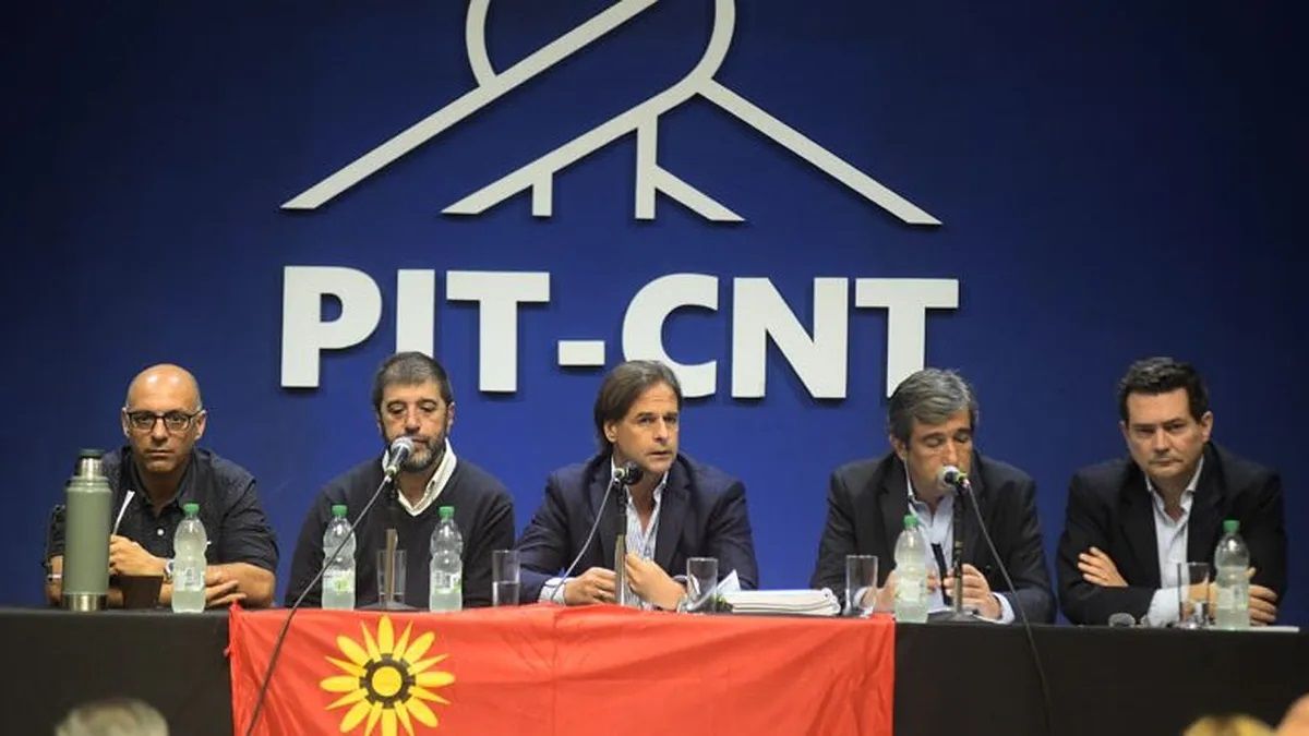 Los gremios en Uruguay piden subir los impuestos a los ricos para paliar la crisis