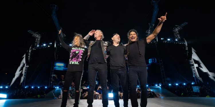 Metallica hizo saltar a más de 60 mil personas con una selección volcada a sus primeros discos