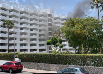 Un incendio calcina dos habitaciones de un hotel en Gran Canaria