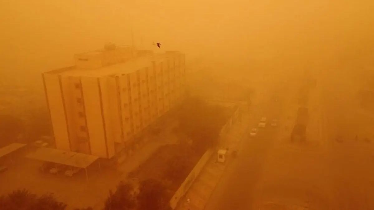 Una feroz tormenta de arena en Irak dejó un muerto y problemas respiratorios en 5.000 personas