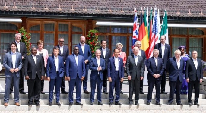 Ante el G7, Fernández pidió ir contra el sistema que “acumula la riqueza en unos pocos”