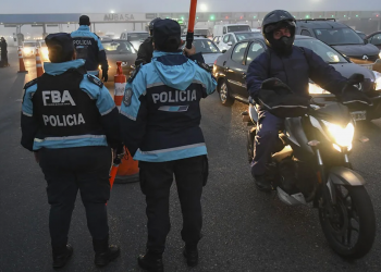 Autopista Buenos Aires-La Plata: se levantó el corte tras acuerdo con choferes