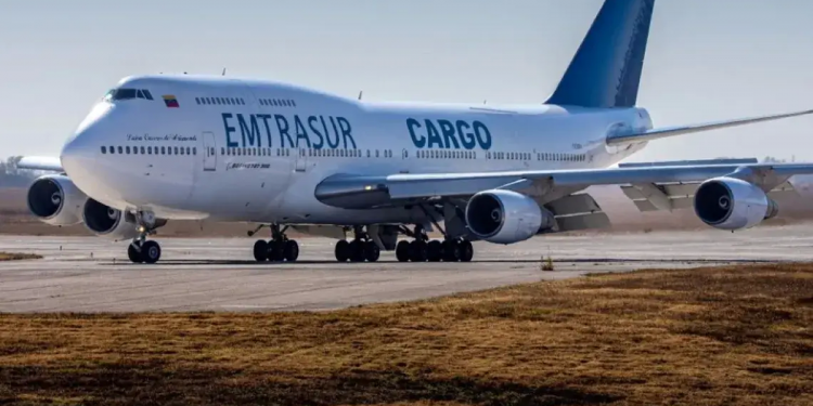 Avión en Ezeiza: investigan si uno de los tripulantes es miembro de la Guardia Revolucionaria de Irán