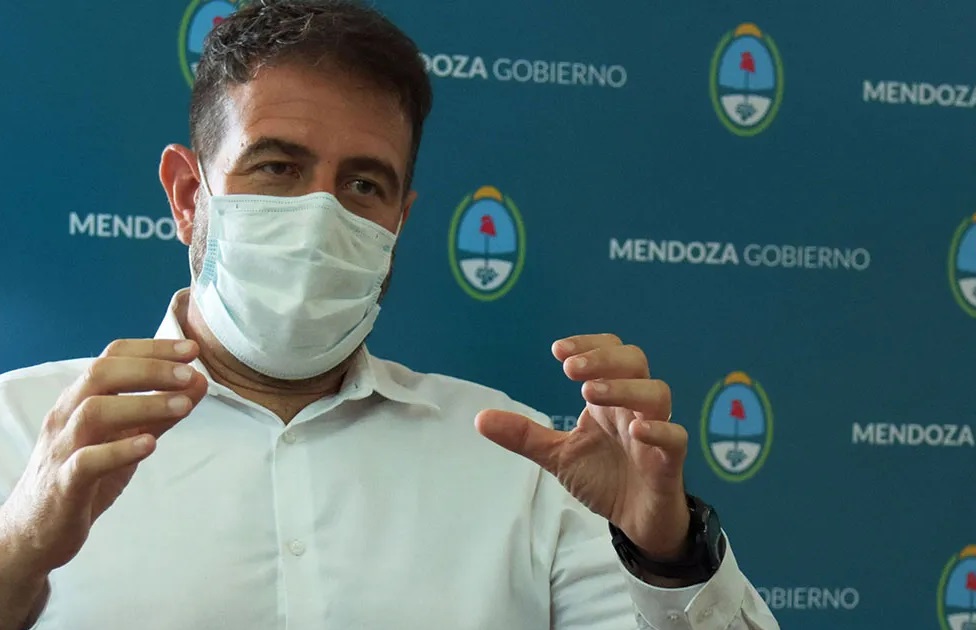 Mario Isgro, el gobierno de Mendoza y la engañosa (e innecesaria) comunicación “oficial”
