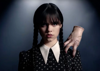 Primer vistazo a Jenna Ortega como Merlina Addams en la nueva serie de Tim Burton para Netflix