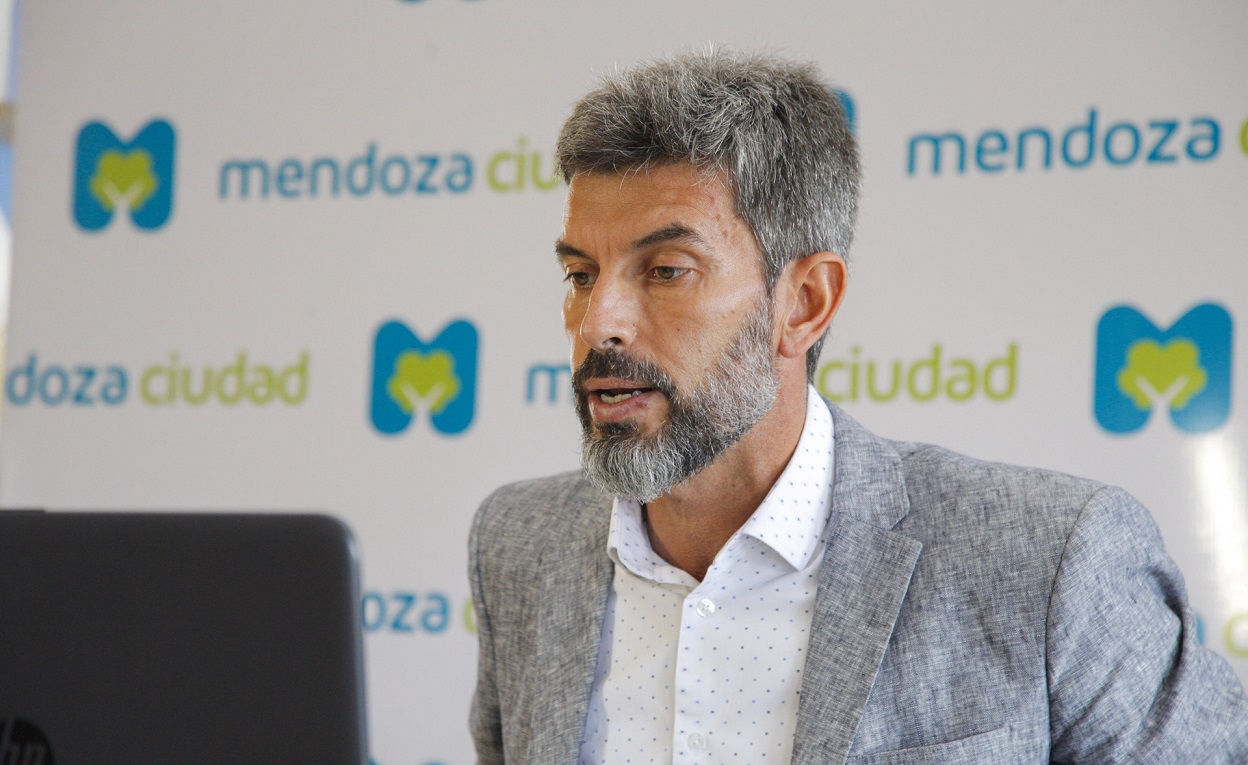 Radicales mendocinos cruzaron a Macri por tratar a Yrigoyen como “el primer populista”