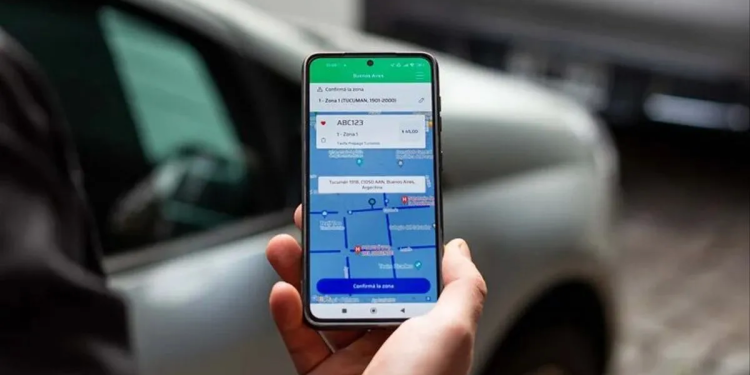 Estacionamiento y espionaje: denuncian que la Ciudad accede a información personal a través de Blinkay