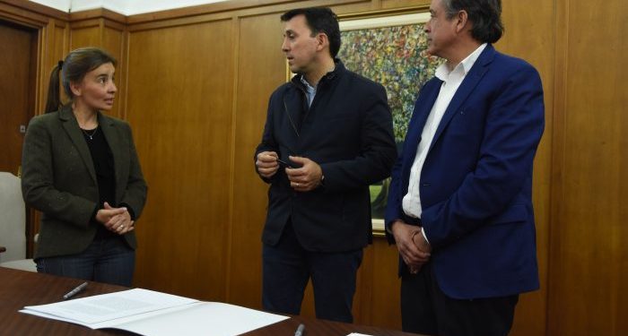 Desarrollo urbano de El Pozo: el Gobierno de Mendoza firmó un convenio con Godoy Cruz