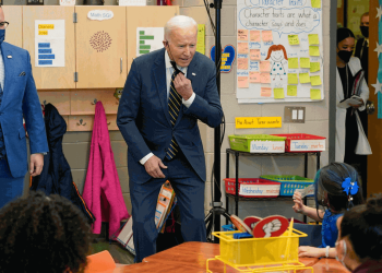 EEUU enfrenta una crisis en la educación por la falta de docentes