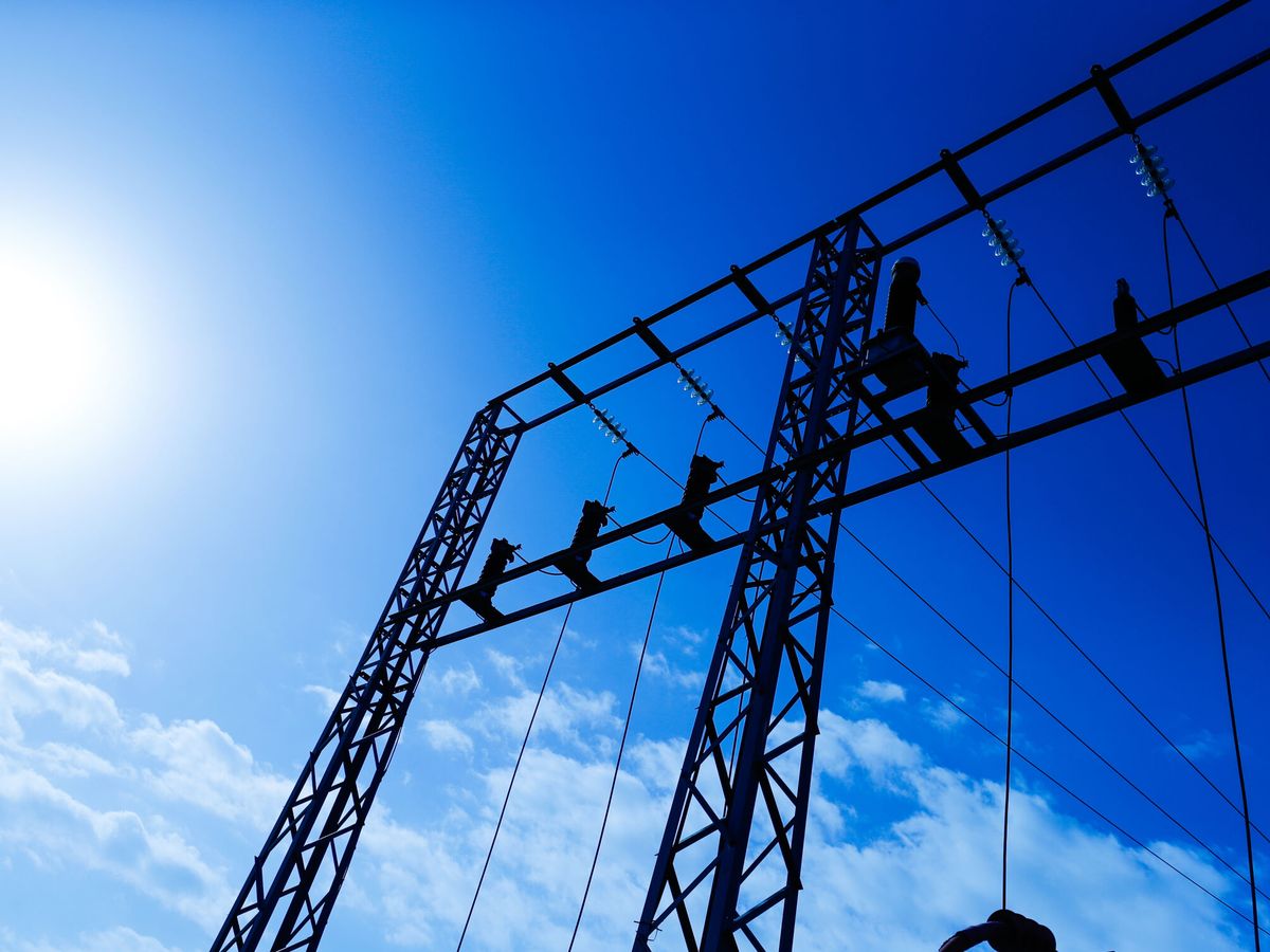 Foto: Agosto, el mes con la electricidad más cara de la historia. (EFE/Luis Millán)