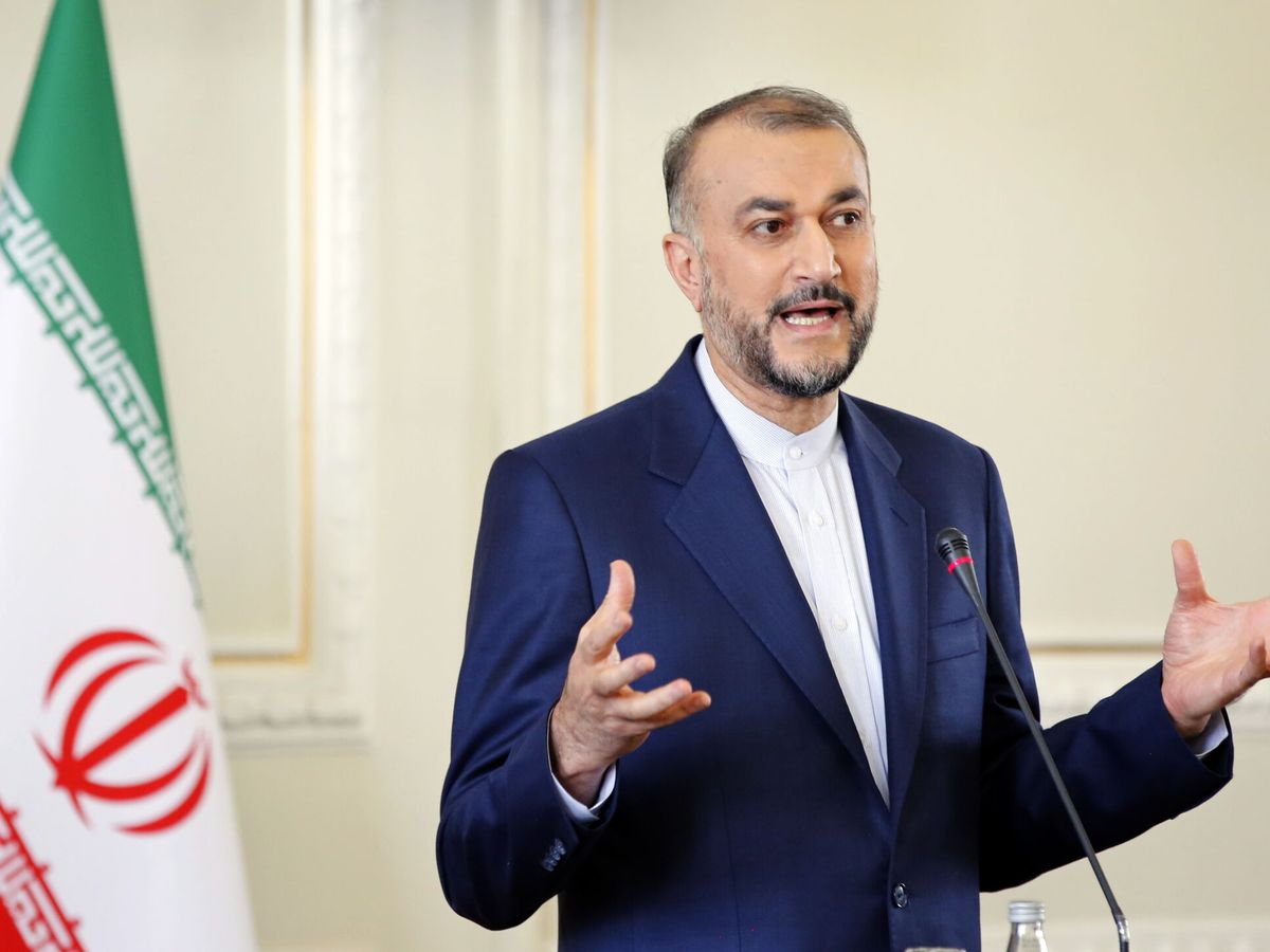 Foto: Hossein Amir-Abdoulahian, ministro de Exteriores iraní, durante una rueda de prensa. (EFE/EPA/Abedin Taherkenareh)