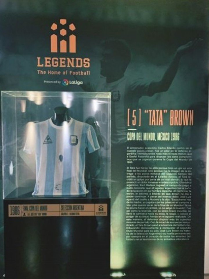 La camiseta del Tata Brown en la final del 86.