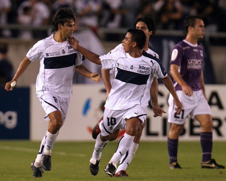 Festejo de Leguizamón en la Copa 2007.