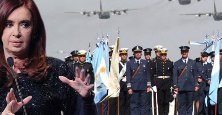 Influencia política en las Fuerzas Armadas