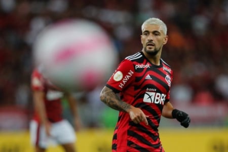 Arrascaeta - Flamengo x RB Bragantino