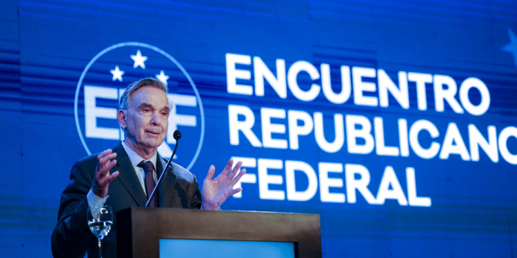 Miguel Ángel Pichetto lanzó su candidatura presidencial para 2023: Combate a mapuches, reforma laboral y reconstrucción del Ejército