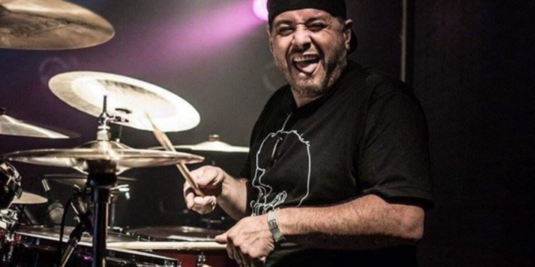 Murió el ex batero de Almafuerte en pleno show: los duros mensajes de adiós en redes