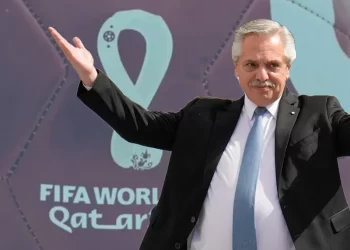 Alberto Fernández vio a la Selección Argentina en familia “sufriendo primero y festejando al final”