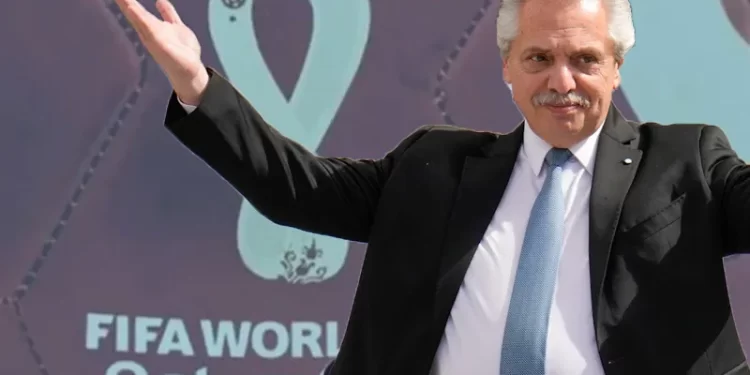 Alberto Fernández vio a la Selección Argentina en familia “sufriendo primero y festejando al final”