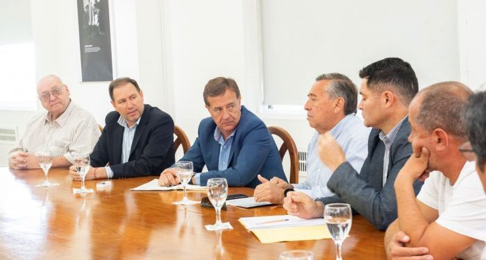 Productores de la zona Norte de Mendoza le pidieron a Suarez que intervenga ante Massa por dos obras “urgentes”