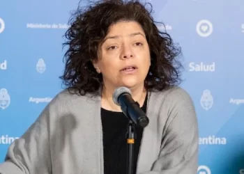 Carla Vizzotti destacó la “oportunidad histórica” de reglamentar la ley de resistencia antimicrobiana