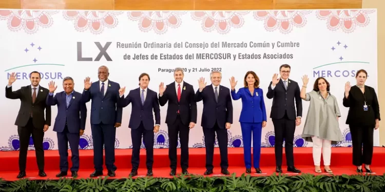Crisis del Mercosur: Argentina no quiere una escalada del conflicto pero se prepara para una cumbre caliente