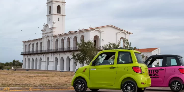 Tito, el auto eléctrico puntano, se queda sin insumos por no poder importar