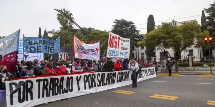 Unidad Piquetera acampará el miércoles frente a Desarrollo Social “por una Navidad sin hambre”