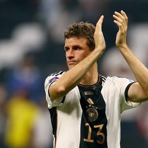 Se arrepintió Müller: no se retira de la selección de Alemania