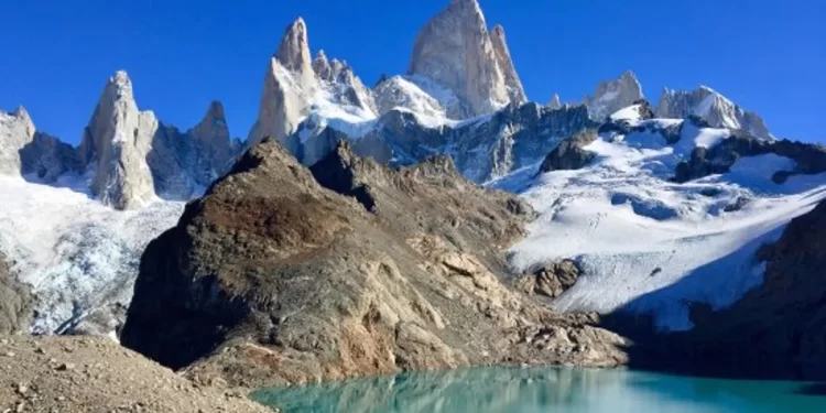 Tras ser arrastrados por una avalancha declaran muertos a dos andinistas españoles desaparecidos en Santa Cruz