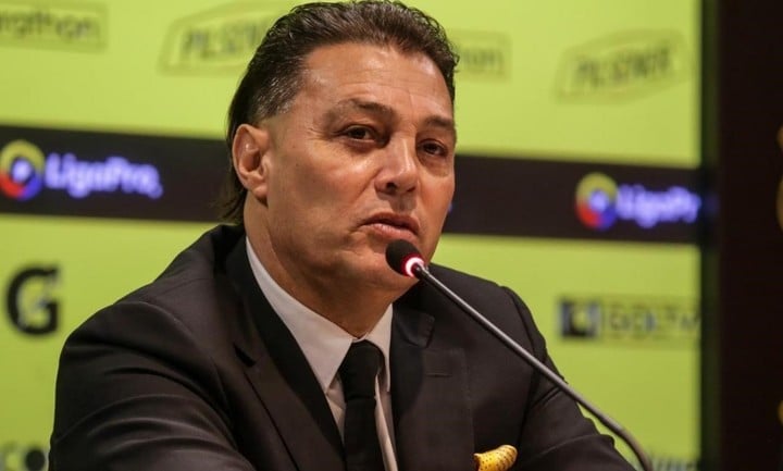 Carlos Alfaro Moreno, presidente de Barcelona, dio detalles de la pretemporada amarilla.