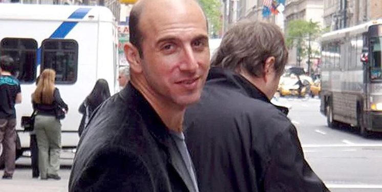 Chalecos y negocios: Mendoza le dio millones a empresario procesado y embargado en la “causa Cuadernos”