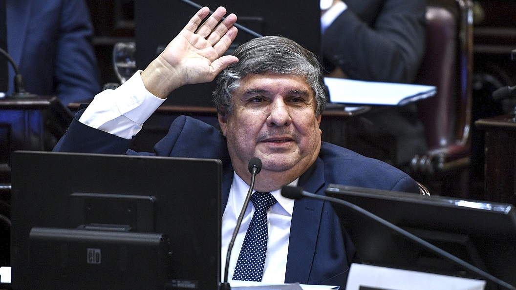 El senador Mayans admitió que “una interna entre Cristina y Alberto nos haría mucho daño”