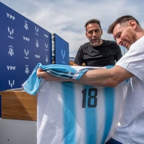 Messi: renovación de contrato y una sorpresa muy especial