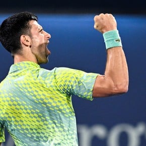 Regreso con victoria para Novak Djokovic