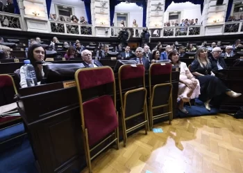 Kicillof denunció que hay proscripción contra Cristina Kirchner, criticó a la Corte y confirmó que competirá por la reelección